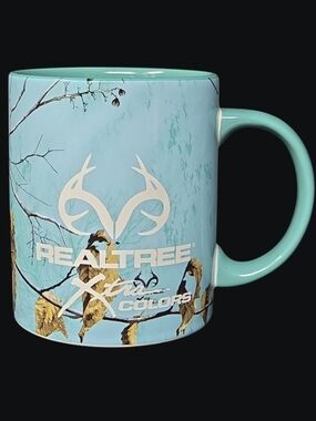 2017 Realtree Xtra Colors Camouflage Coffee Mug - Blue Winter Camo Pattern